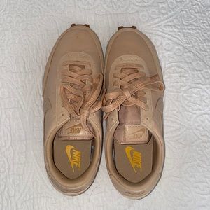 Nike Dbreak Sneakers